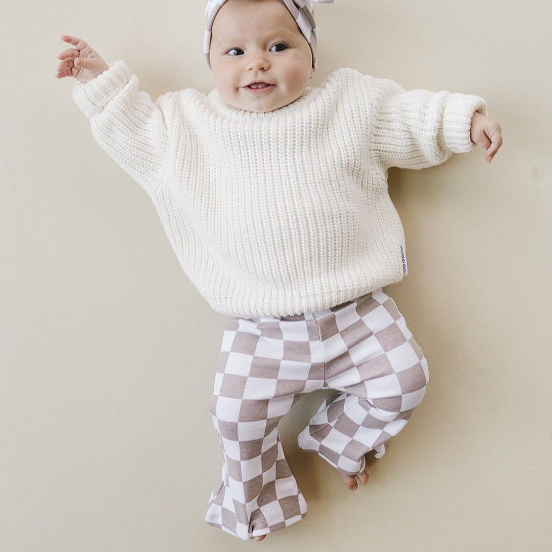 Stijlvolle flare-legging met ruitjesprint - Latte